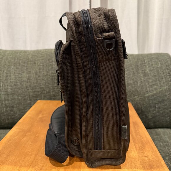 TUMI Nylon & Leather Computer Briefcase Messenger - Picture 5 of 7